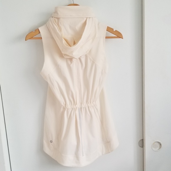 Lululemon Go the Distance Vest - Picture 4 of 8